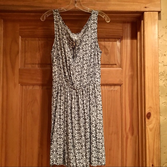 🤑BOGO🤑 Cute black and white summer dress. - Picture 4 of 14